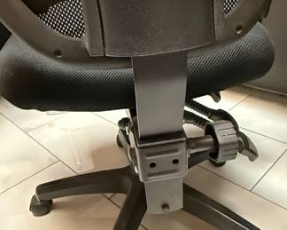 Ergonomic Style Mesh Office Chair