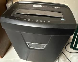 Aurora AU1530XB Paper Shredder