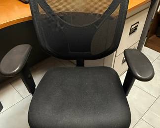 Ergonomic Style Mesh Office Chair