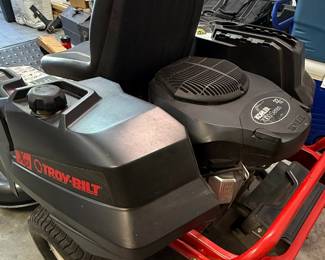 Troy-Bilt Mustang 42 XP Zero-Turn Mower