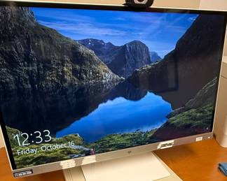 HP Envy 750 Series Desktop Computer and Monitor