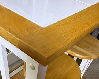 Breakfast Bar Style Table with Stools