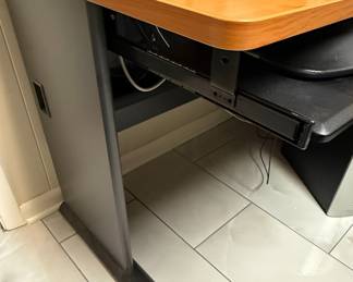 L-Shaped Office Desk Style