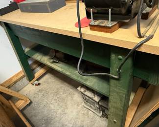 Craftsman Wood Lathe on Workbench