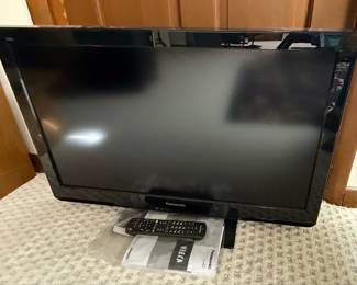 Panasonic TC-L32C3 LCD TV