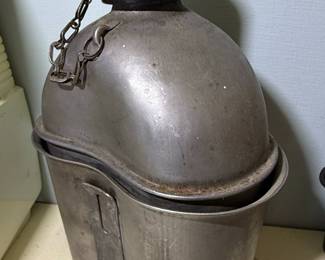 US Military Canteen and Cup Set