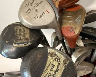 Vintage Golf Club Set in Maxfli Bag