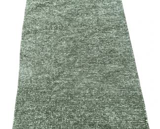 3033 - Rug w/ Fringe - 47 x 27