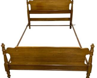 2567 - Vintage Full Size Bed - 42 x 57 x 56