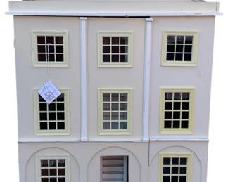 3044 - Battat Georgian Dollhouse (Description): 33 x 24 x 13