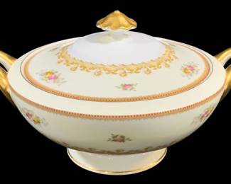 6707 - Meito China Nassau Tureen w/ Lid - As Is/Chipped