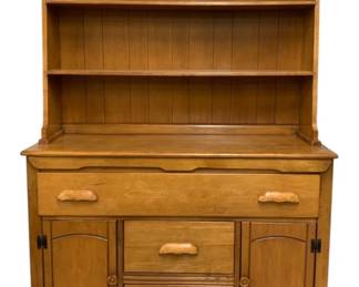 2565 - Vintage 2 Piece Maple Hutch (Description): 68 x 46 x 18