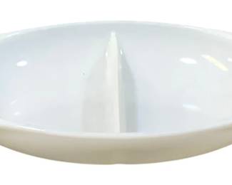 7213 - Vintage Milk Pyrex Divided Oval Dish (Description): 13.25 x 8.75