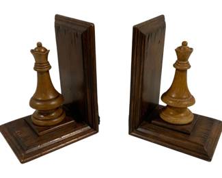 7310 - Pair of Chess Piece Bookends - 9 x 6.5 x 6