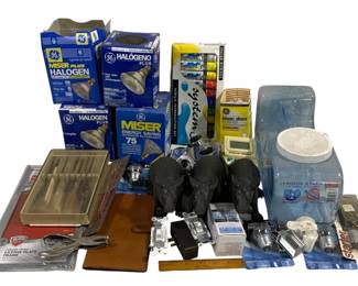 2001 - Assorted Items (Description): Lot of assorted items including various  household goods and supplies.
