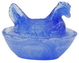 138 - Miniature Blue Glass Hen on Nest 2"x2.5"x2" (Description): Miniature blue glass hen on nest dish. The  piece features a swirled slag glass  appearance with variations of blue and white  marbling throughout. The hen serves as the  lid, sitting atop a nest-shaped base. Measures 2 inches by 2.5 inches by 2 inches.