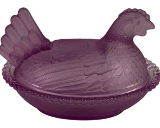 7202 - Purple Glass Hen on Nest - 5 x 3.5 x 3