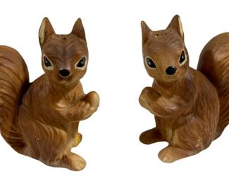 1350 - Pair S&P Squirrel Shakers - 1 Missing Foot