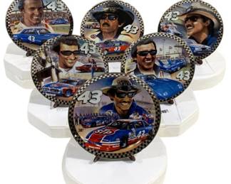 2479 - 6 Franklin Mint Richard Petty Collector Plates (Description): Stands Included 8.25 Inches Round