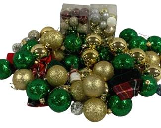 2255 - Assorted Christmas Ornaments