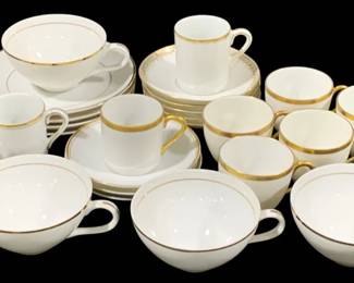 2846 - 26 Pc Mixed Limoges & Japan Gold Trim China