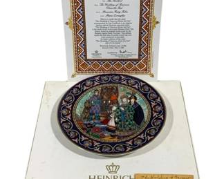 2373 - Heinrich Collector Plate w/ Box & COA (Description): Heinrich collector plate accompanied by its  original box and Certificate of Authenticity.  Made by Heinrich Germany, a Villeroy & Boch  company. The plate is part of a limited  edition series and comes complete with documentation verifying its authenticity.