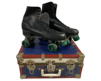 7199 - Vintage Roller Skates in Case - 16 x 7.5 x 12.5