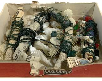 6774 - Tray Lot of Assorted Christmas Lights (Description): Used as is electric/electronic/mechanical  item. No guarantee all components, untested.