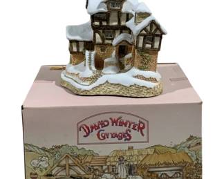 2370 - David Winter Cottage w/ Box (Description): David Winter Cottage figurine, complete with  original box. This collectible cottage  features the characteristic detailed  craftsmanship associated with the David  Winter Cottages line.
