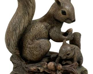 2072 - Signed Squirrel Figure 6"x5"x3"