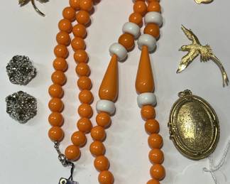 Vintage Costume Jewelry Lot #148