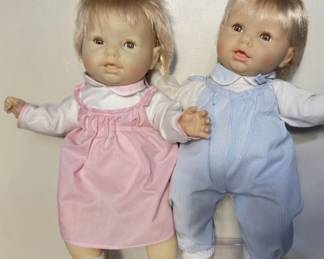 Pair of Josepe Berjusa 18" Baby Dolls Boy and Girl Se Mueve "Moves"