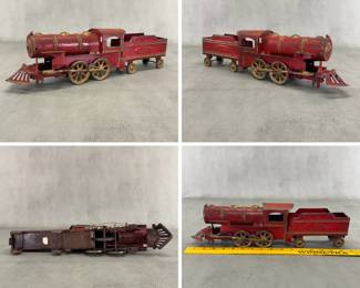 Antique Dayton Schieble Hill Climber 17" red pressed-steel and tin toy steam locomotive and coal tender circa 1905–1915