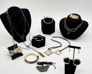Vintage jewelry including a Ben-Amun chunky mod link bracelet; a variety of vintage necklaces, bracelets and earrings