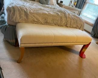 049 Linen bench