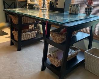 040 Black Wood Desk with Glass Top Shelves