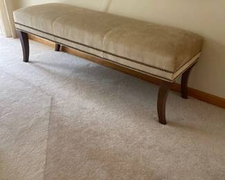 085 Ivory velvet bench