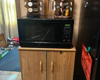 Microwave and cabinet 