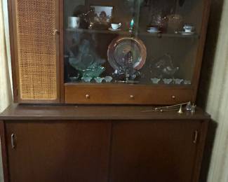 MCM two piece hutch
