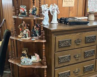 Corner shelf