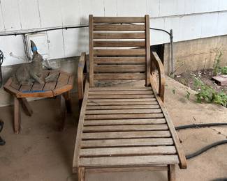 Lounge chair 