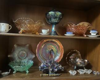 Carnival glass One piece uranium 