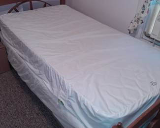 Maple twin headboard/mattress