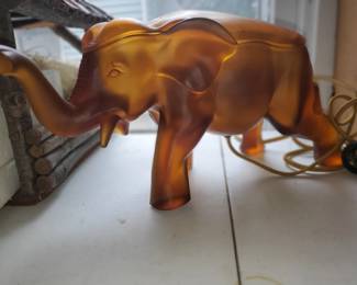 We're taking bids on this Vintage Elecphant lamp-Bids via text to me(314.601.1899) or email at: proqfineart@gmail.com