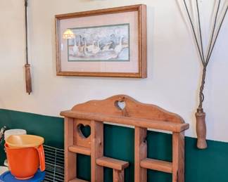 Kitchen knick-knacks and dishes
