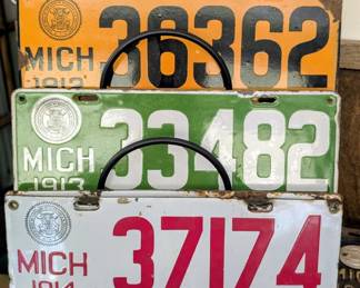 Early Michigan porcelain license plates