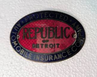 Republic Auto insurance car badge or license plate topper