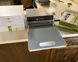 GO! Accuquilt fabric cutter