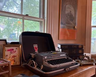 Vintage electric typewriter 