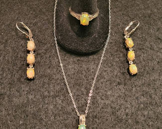 Lot 2: Vintage Sterling & Opal Jewlery Matching Set